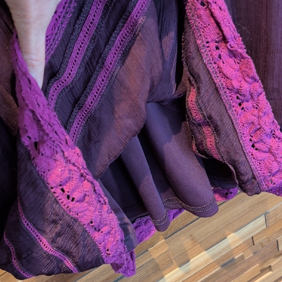 Alya Sleeveless Midi Dress in Plum with Pink Embroidery - Picture 4 of 7